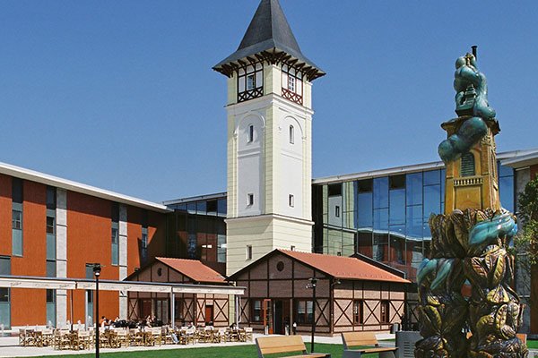 Agria Park Shopping Center