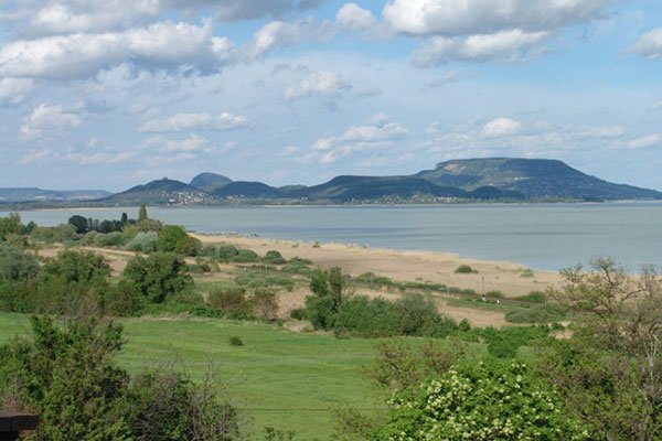 Badacsony, Geológiai és botanikai tanösvény