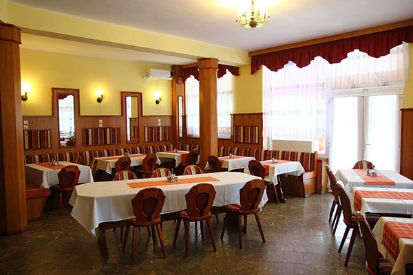 Hableány Hotel Restaurant