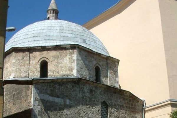 Das Dschami und das Minarett des Jakovali Hassan