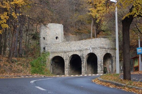 Das Mecsek-Tor