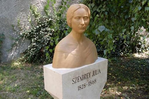 Júlia Szendrey Gedenkhaus