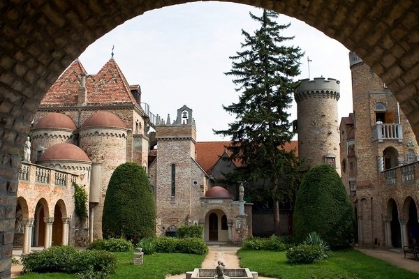 Budaer Gate