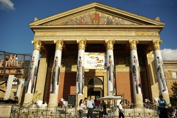 Art Gallery