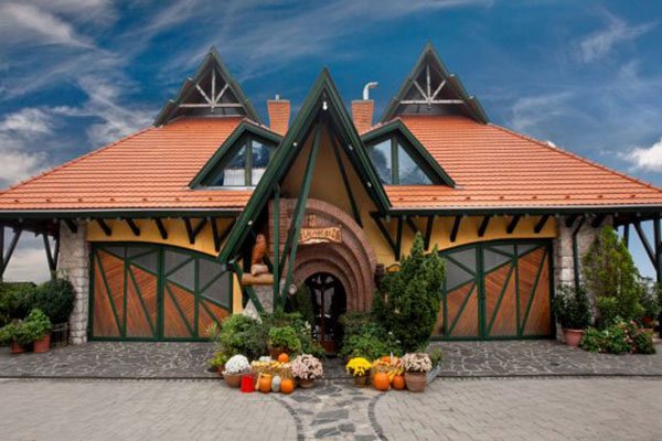 Bagolyvár Restaurant