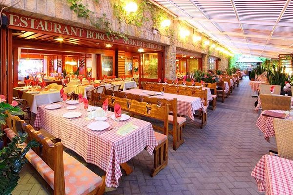Borcsa Restaurant