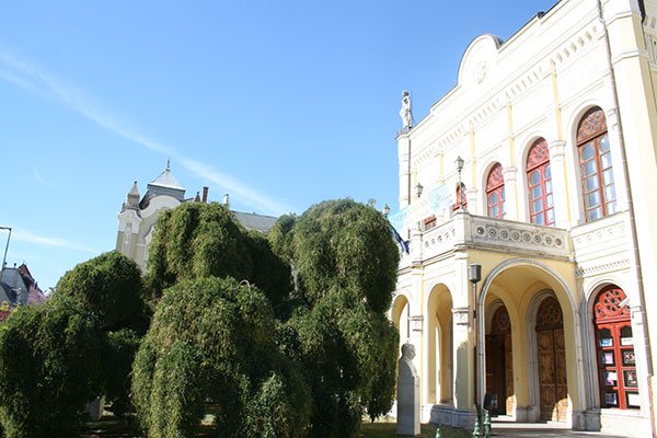 Csokonai Theater