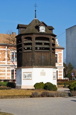 Harangláb, Óratorony