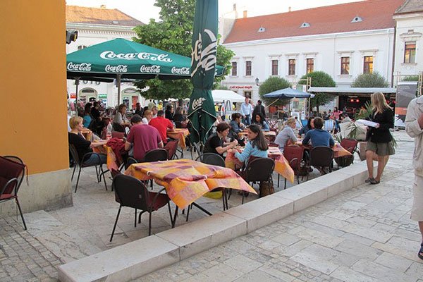 Elefántos Resturant & Pizzeria