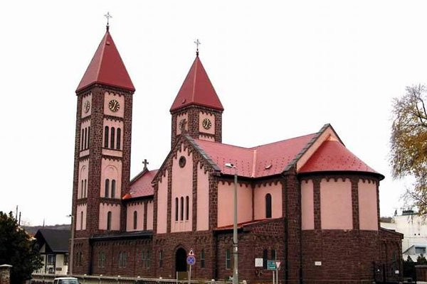 Römische Katholische (Rote) Kirche