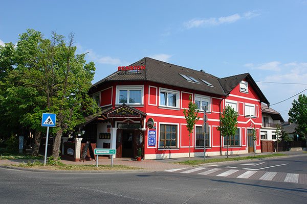 Korona Panzió Étterem