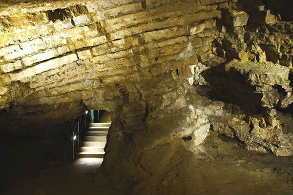 Lóczy Höhle