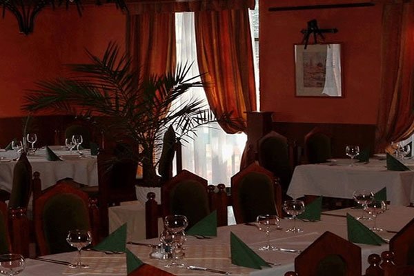 Mediterrán Restaurant