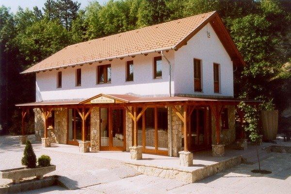 Pálvölgyi Höhle