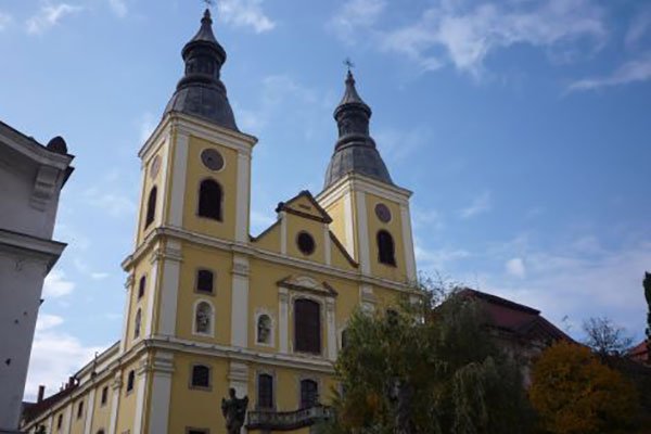 Szent Bernát Kirche