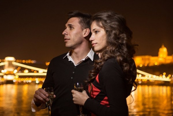 Dinner & Cruise with live music - 19:00 (2 hour)